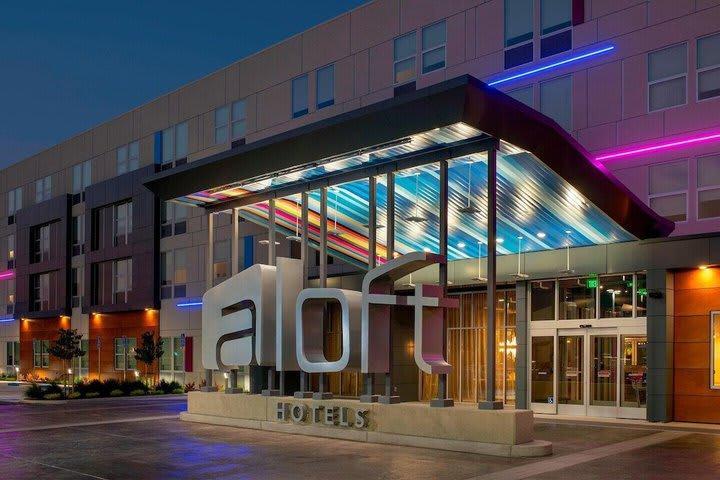 Aloft North Kansas City Exteriör bild